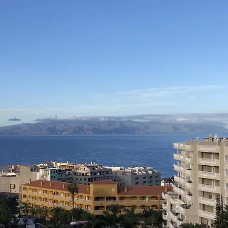 Royal Condor One Bed With Viws To The Cliffs And Atlantic Ocean Puerto de Santiago (Tenerife)