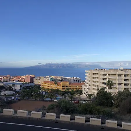 Royal Condor One Bed With Viws To The Cliffs And Atlantic Ocean * Puerto de Santiago (Tenerife)